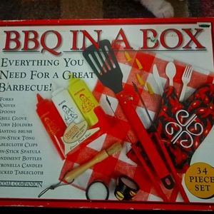 BBQ IN A BOX 34 PIECE SET OB-NEW